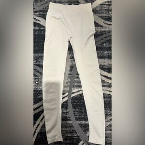 NWOT NOVA SPORT Cream Leggings Small